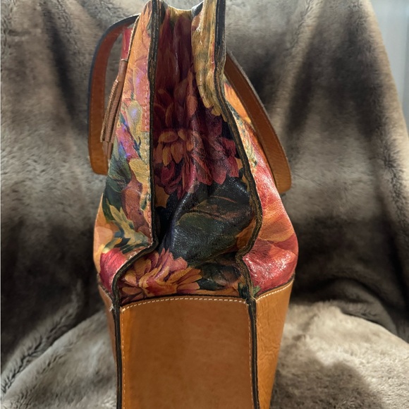 Patricia Nash | Tote bag and wallet - Picture 4 of 11